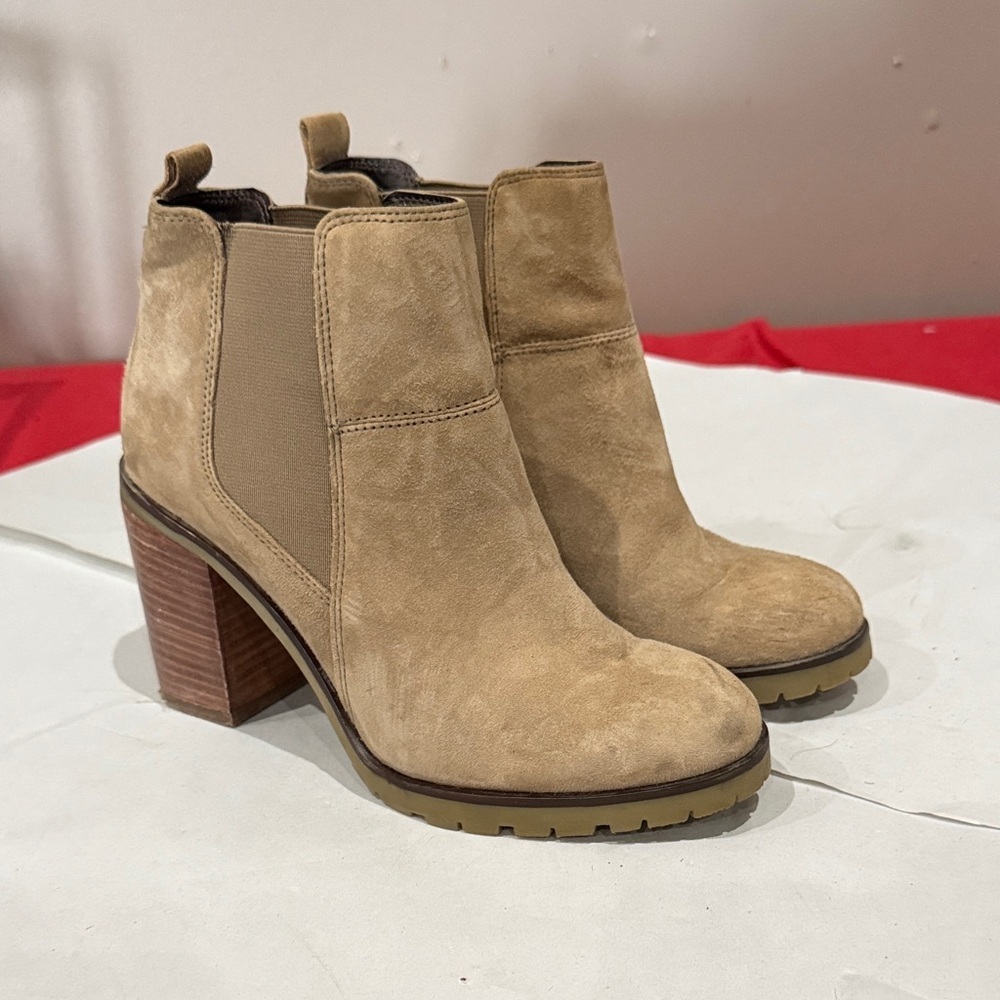 Crevo Light Brown Ankle Booties